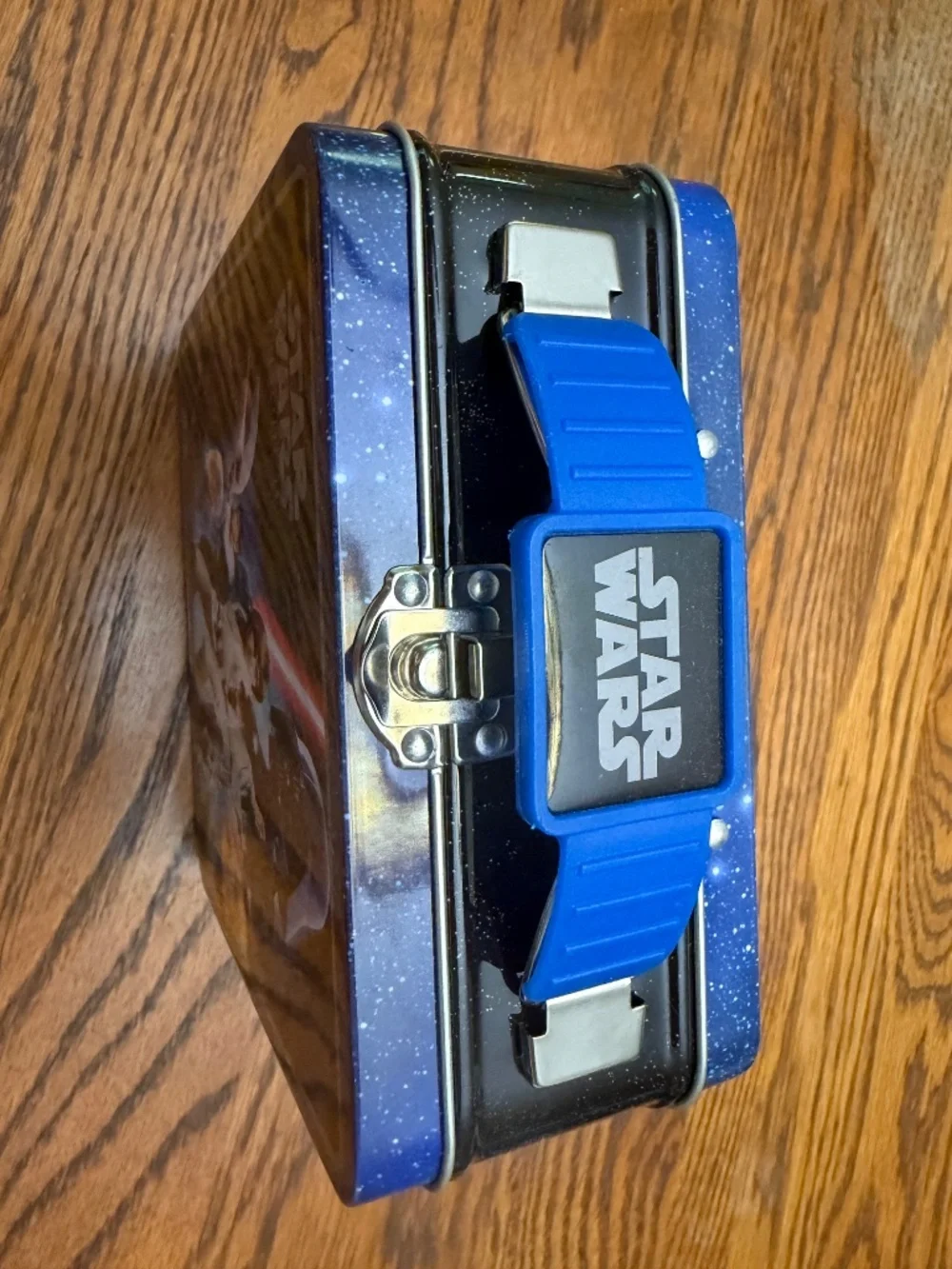 Star Wars Episode IV A New Hope Tin Lunch Box EUC